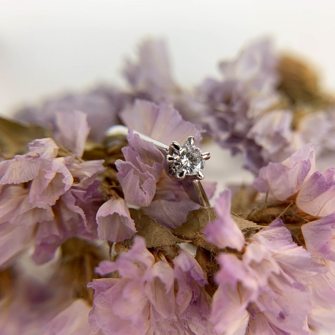 Anello solitario brillante 0,13 ct