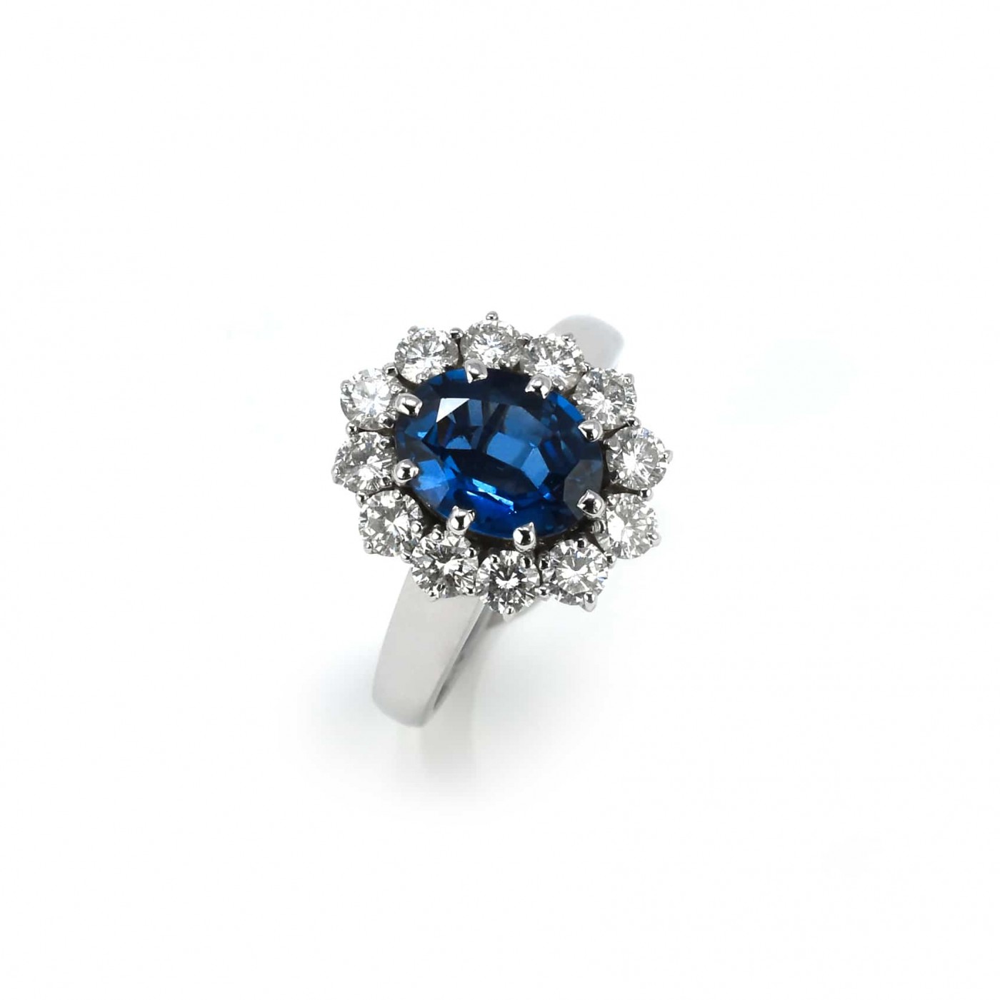 Anello a fiore di brillanti e zaffiro 2,27 ct