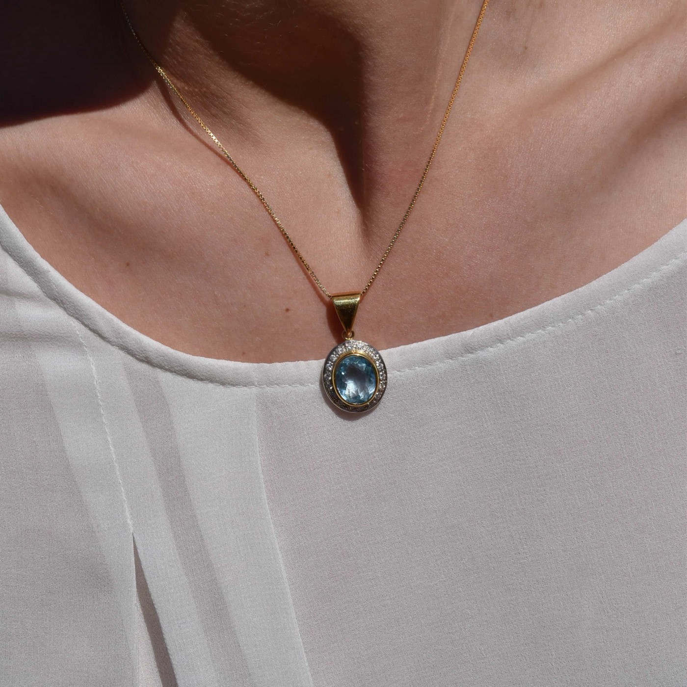 Collana con pendente quarzo e brillanti