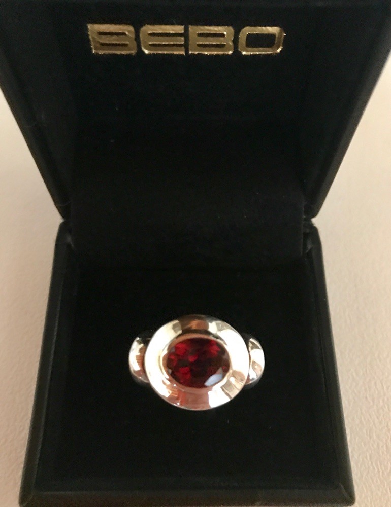 Magic Ring - Garnet