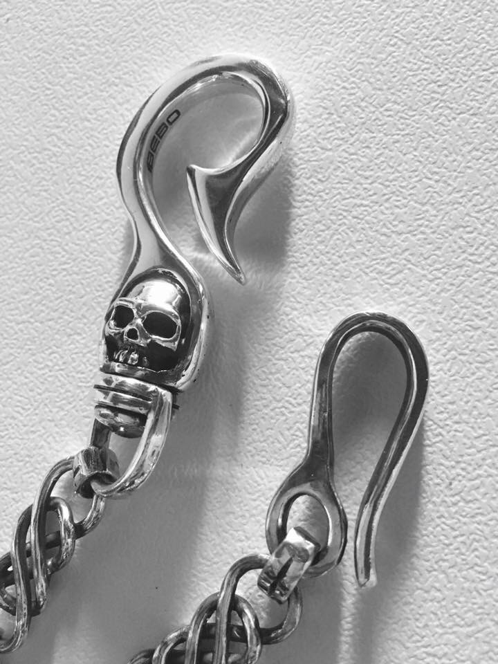 Skull Hook Keychain