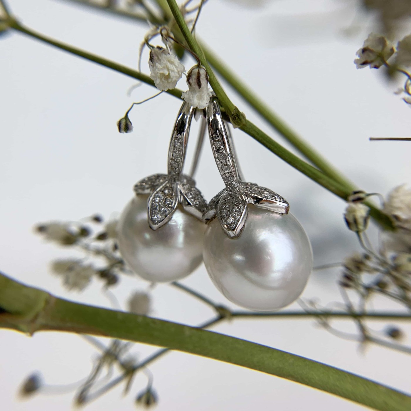 Orecchini a monachella perle australiane
