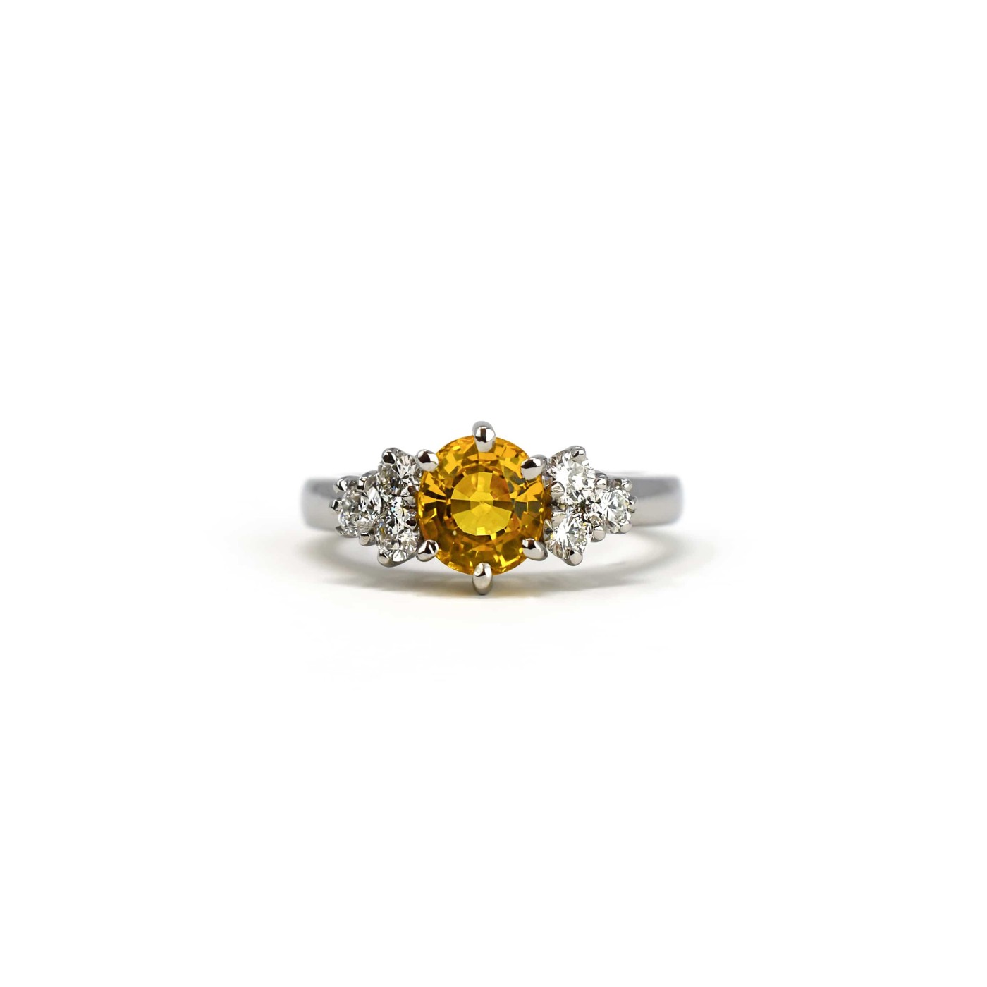 Anello zaffiro giallo e brillanti