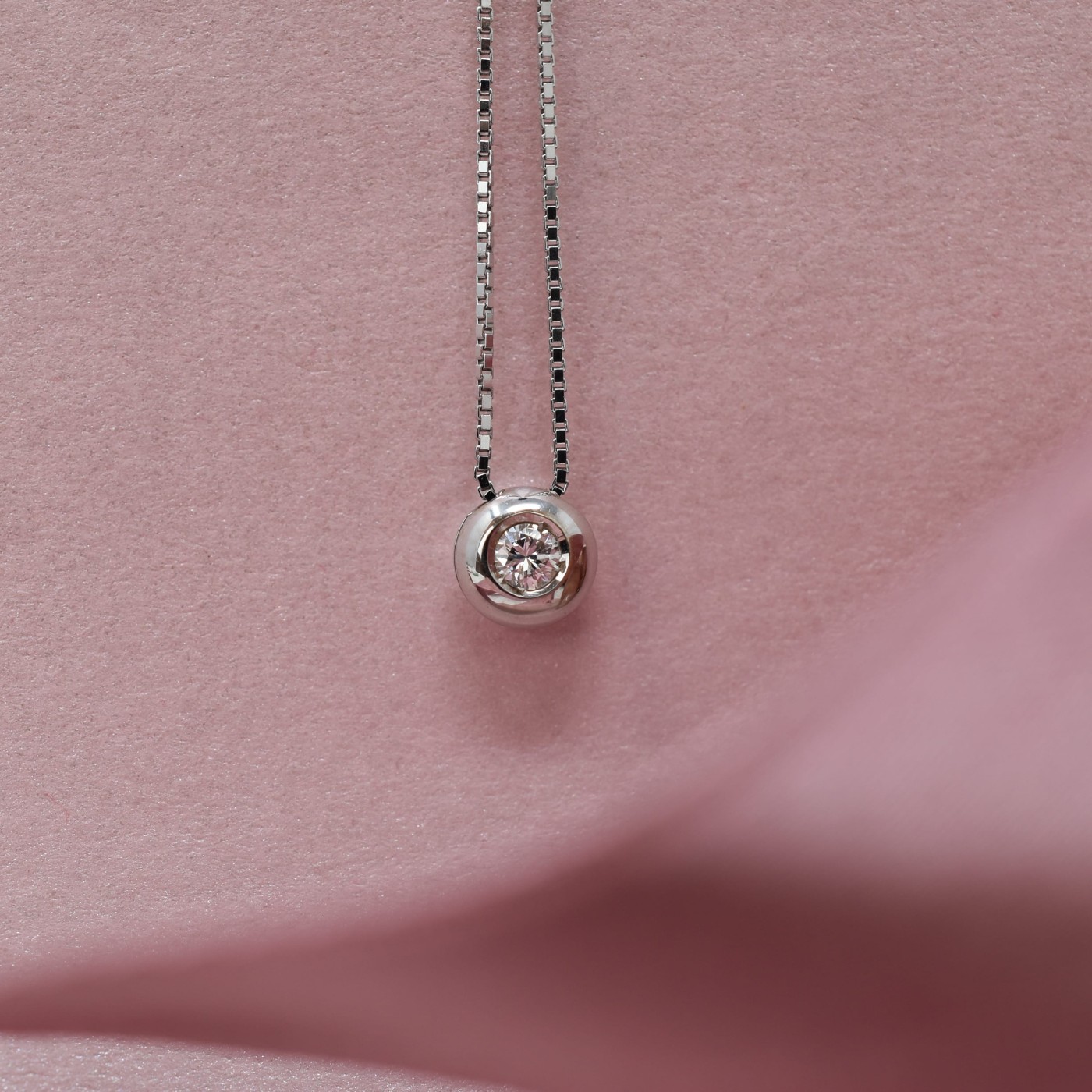 Collana Punto Luce cipollina da 0,07 ct