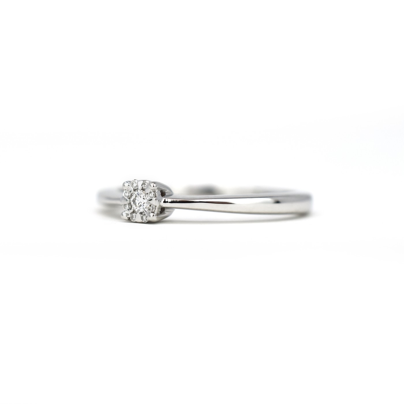 Anello con pavè di brillanti