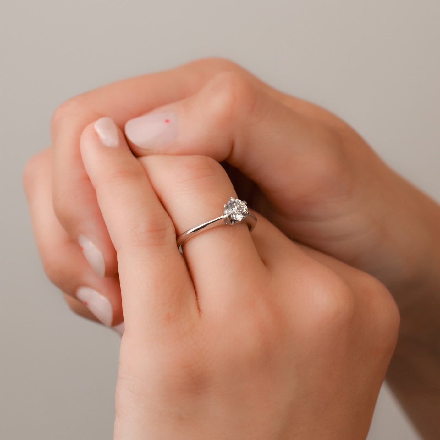 Anello con diamante da laboratorio 0,56 ct.