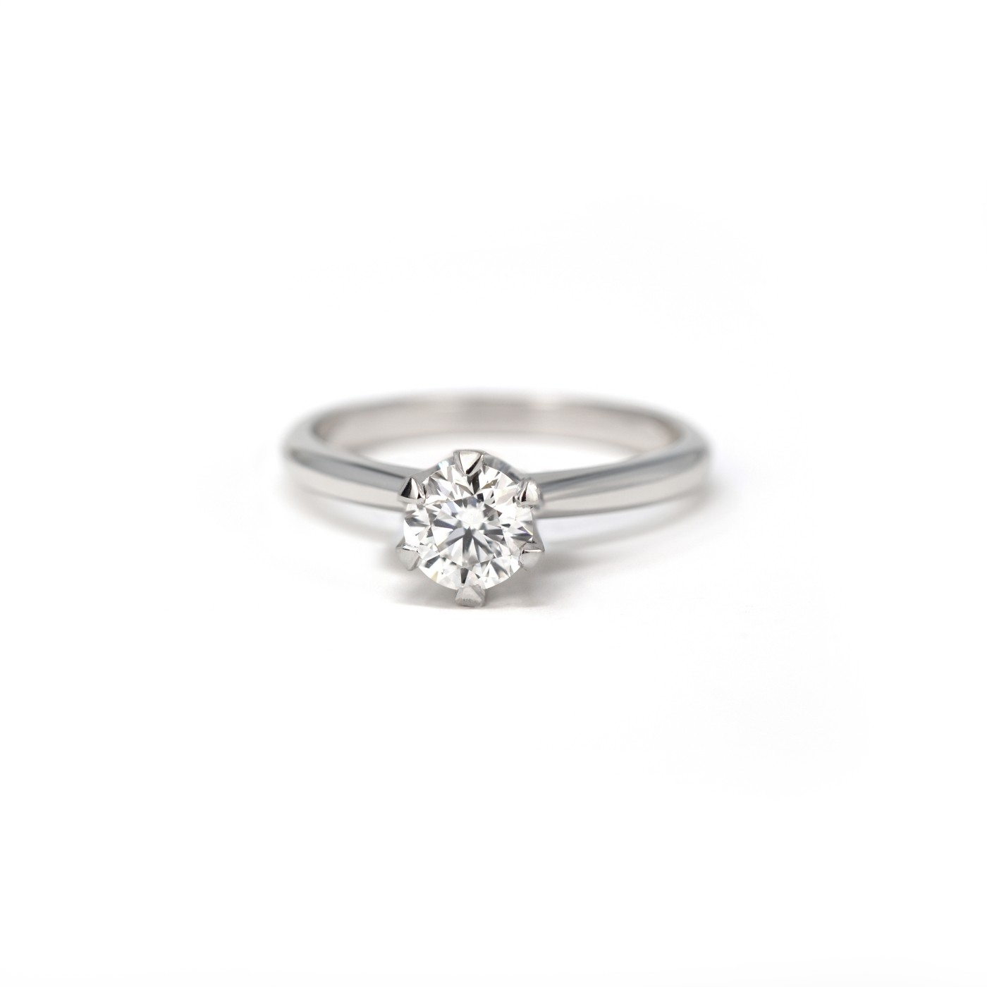 Anello con diamante da laboratorio 0,56 ct.