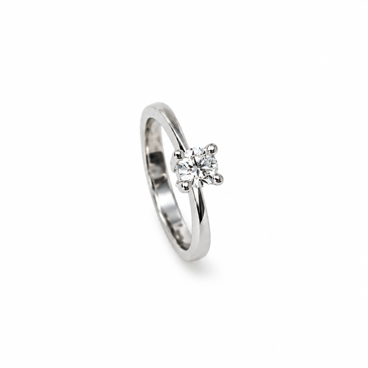 Anello solitario di fidanzamento