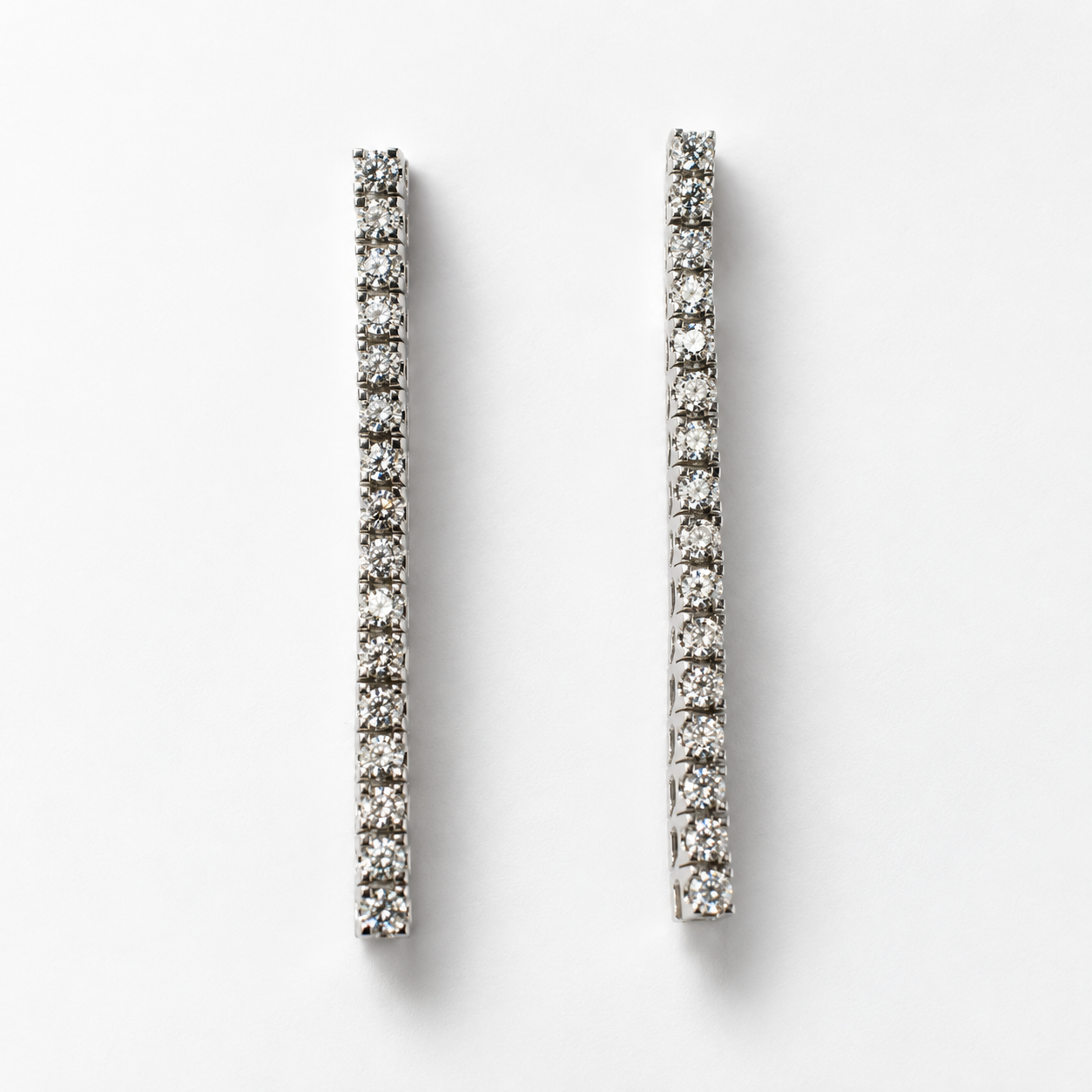 Orecchini fiammifero con brillanti 0,62 ct